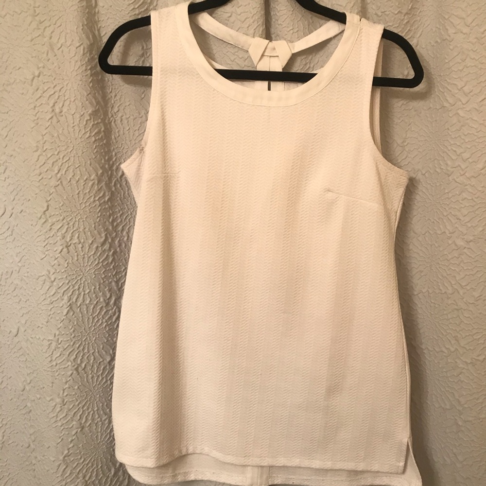 White House black market sleeveless sweater shell